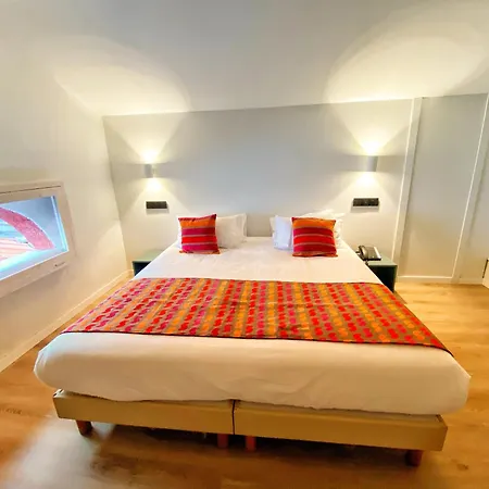 Le Bon Port Hotel 3*