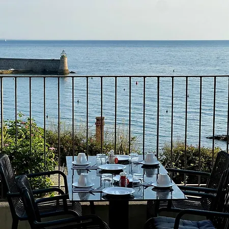 Le Bon Port Hotel
