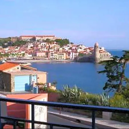 Le Bon Port Отель 3*