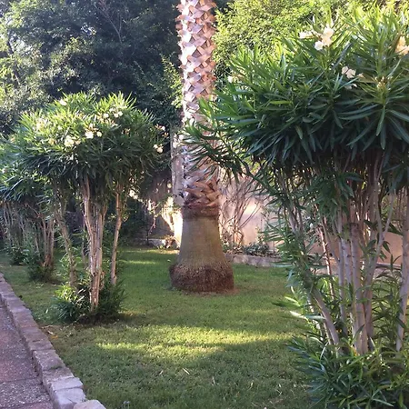 Le Bon Port Hotel Collioure